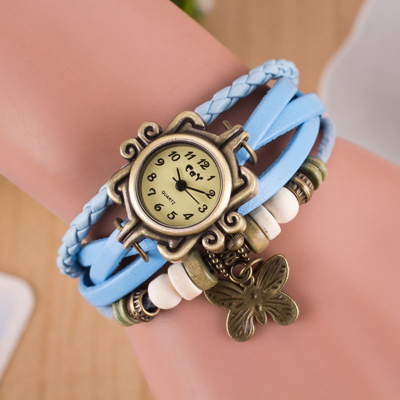 Retro Stil Flerlags Kvinder Armbånd Watch Butterfly Pendant Quartz Ure