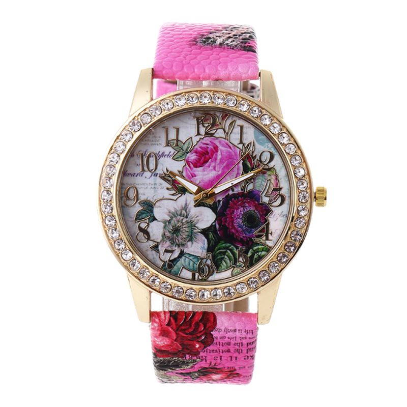 Mode Bohemia Style Kvinder Watch Læderrem Retro Rose Pattern Quartz Watch