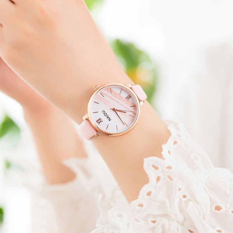 Mode Elegant Design Romersk Nummer Pu Læderrem Damearmbåndsure Quartz Watch