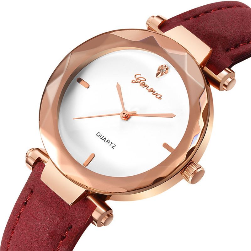 Mode Læderrem Simple Dial Design Metal Case Dame Watch Dame Dress Quarta Watch