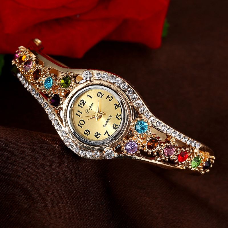 Moderigtigt Damearmbåndsur Rhinestone Clock Quartz Watch