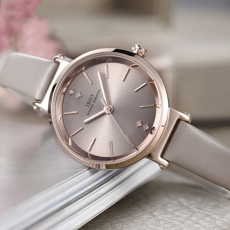 Ultratyndt Damearmbåndsur Crystal Elegant Design Læderrem Quartz Watch