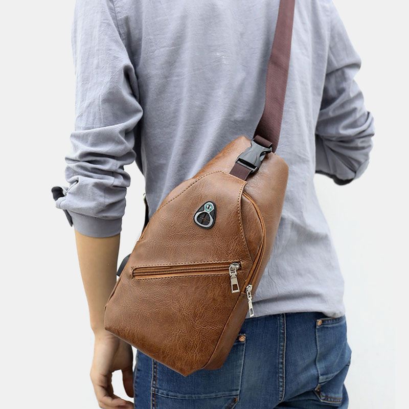 Mænd Imiteret Læder Usb-opladningsøretelefon Rejse Retro Business Brysttaske Crossbody-taske