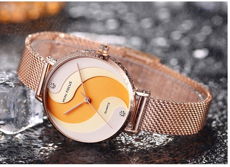 Mode Simple Diamond Vandtæt Milanese Mesh Strap Kvinder Watch Quartz Watch