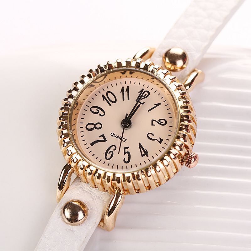 Mode Three Pearl Kvinder Watch Dame Dress Watch Armbånd Quartz Watch