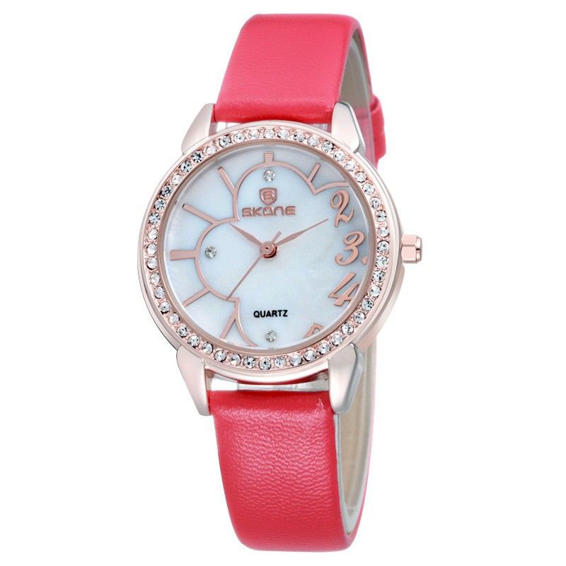 Kvinde Vandtæt Blomster Rhinestones Rund Skive Quartz Watch