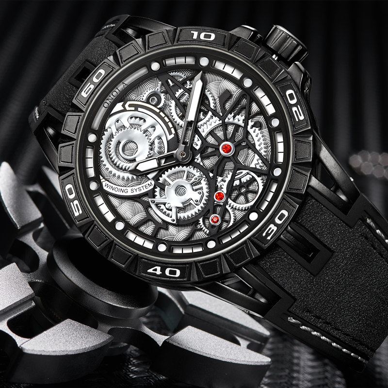 Mode Big Hollow Dial Cool Mænd Sport Style Quartz Watch