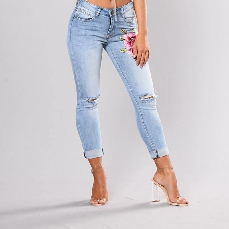 Stretchbroderede Jeans Til Kvinder Elastiske Blomsterjeans Kvinder Slanke Denimbukser Hul Rippet Rose Mønster Jeans Pantalon Femme