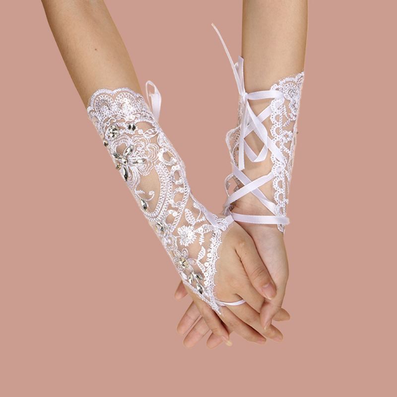 Kvinder Blondeblomster Med Rhinestone Bandage Split Finger Handsker Mid-længde Wild Mesh Åndbar Solbeskyttelsesærmer