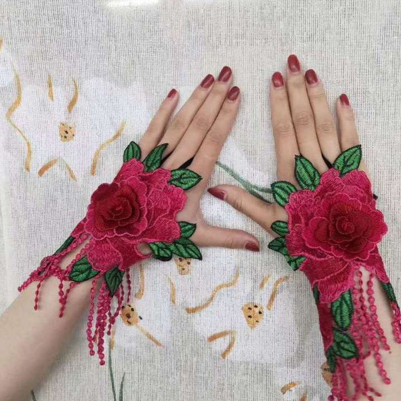 Kvinder Etnisk Broderi Hallow Armbånd Mode Blomster Halv Cover Finger Kvast Handsker